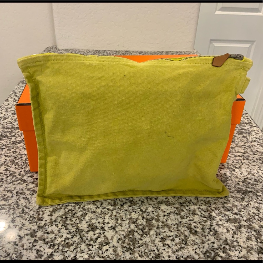 HERMES Lime Green Bora Flat Cotton Canvas Zip Pouch